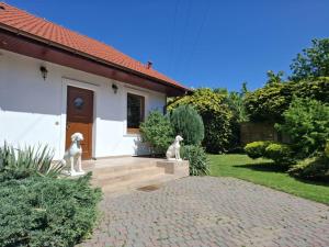 Biały Domek dla 6 osób oraz Domek Sternika dla 4 osób - jezioro, las, wiejski klimat