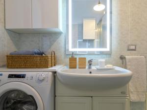 Apartment La casa dei Cestini by Interhome img24