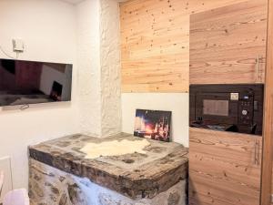 Apartment Sennerin by Interhome