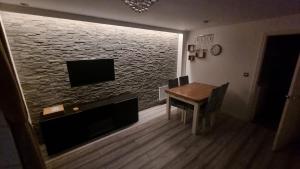 Cosy 2 bed house in Aylesbury