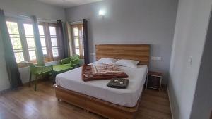 Cedar Point home stay