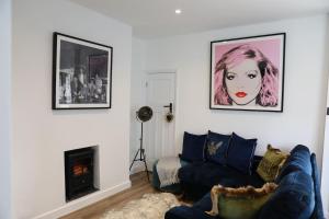 Cosy Home; New Refurbished Home and Double Parking