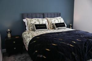 Cosy Home; New Refurbished Home and Double Parking