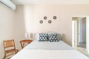 Beachside Near Airport Near Golf Course