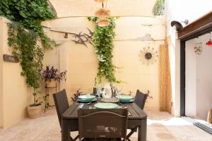 Le Patio des Salins - Sublime maison de charme intramuros à Aigues-Mortes