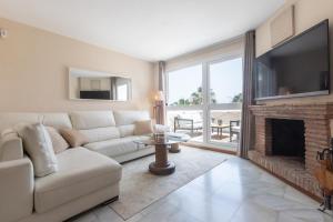 Puerto Marina Nightlife Retreat - Benalmadena