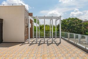 Galaxy 4th Block by Red OliveNr HCG Jayanagar