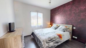 Maisons de vacances Palm Cornue avec piscine privative : photos des chambres