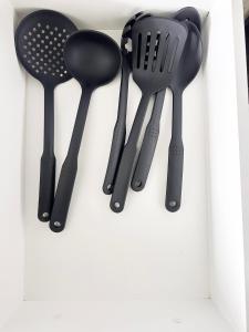 Stylish City Escape with Table Mountain Views