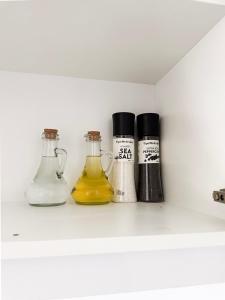 Stylish City Escape with Table Mountain Views