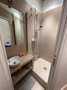 Elegant Haussmann apartment - Champs-Élysées