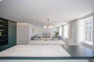 Liiiving in Porto - Ribeira Riverside Apartment