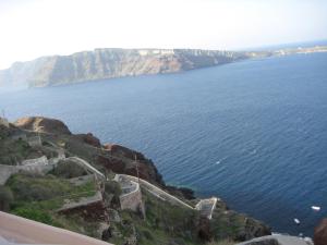  Deluxe Suite with Outdoor Hot Tub and Sunset View room in Theodora Suites