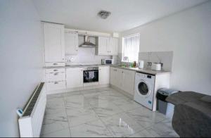 The peace bridge apartment