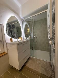 Maisons de vacances L-Ecrin des Marronniers : photos des chambres