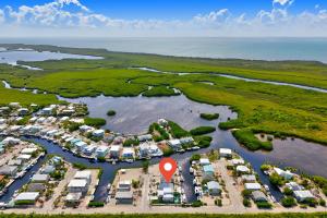 Keys Harbor - Waterfront, Private Boat Dock, Outdoor Oasis