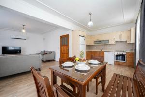 Two bedroom apartment in Fethiye close to city centre