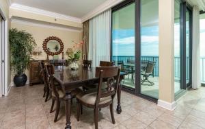 Phoenix IX 1405 condo