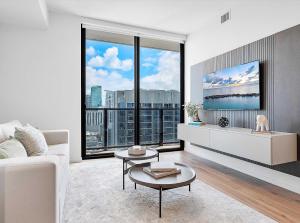 MVR - Exclusive Stay in Miami-s Tallest Tower