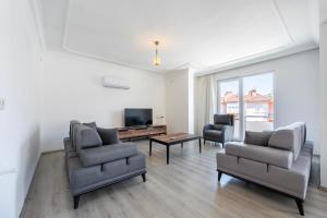 A spacious, comfortable and cozy apartment close to the center of Fethiye