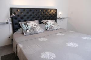 Maisons de vacances charming family house with pool located at L'isle sur la sorgue - sleeps 8 : Maison de Vacances 4 Chambres