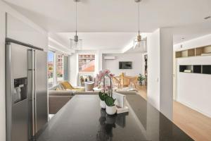 REF 1493 - Cannes -City Center Banane District