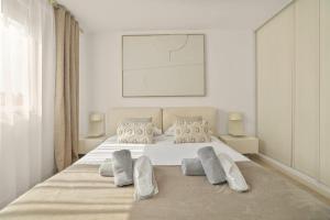 REF 1493 - Cannes -City Center Banane District