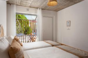 Santa Cruz Dive House - PADI Centre