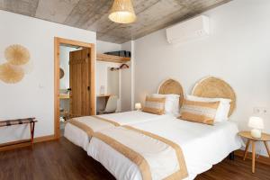 Santa Cruz Dive House - PADI Centre