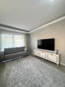 Modern Pool Villa near Sarımsaklı Beach in Ayvalık