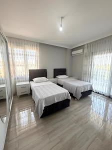 Modern Pool Villa near Sarımsaklı Beach in Ayvalık