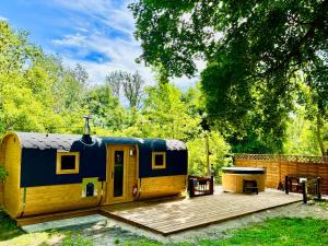 Folwark Wierzchy - Domki wśród lasów