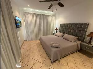 Sunrise #26 Best Priced 2BR -Ideal Location - Views