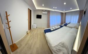 浅草駅徒歩8分 浅草寺すぐそばの仲見世散策ステイ DqcEoY