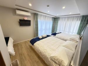 浅草駅徒歩8分 浅草寺すぐそばの仲見世散策ステイ DqcSoY