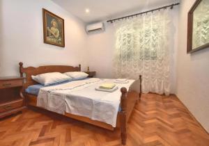 Enjoy a cozy apartment in Slatine 65 m² with terrace