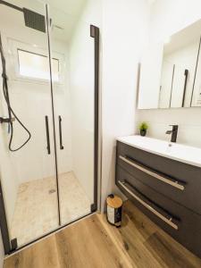 Villas La Royale Chic Piscine chauffee velos a disposition Proche ocean et golf : photos des chambres