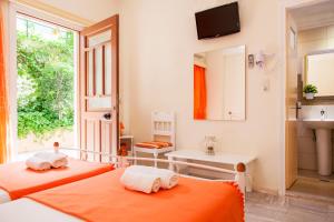 Tasoula Studios & Apartments Lefkada Greece