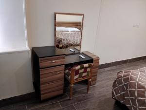 center of Cairo, Nile view, front of medical college