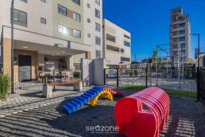 MCB - Apartamentos com piscina prox. da Praia