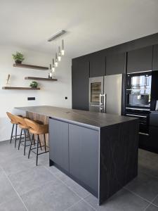 CS Skyline rooftop spa de nage