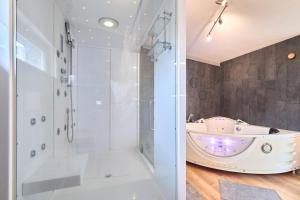 Appartements Loft, free and secure parking : photos des chambres