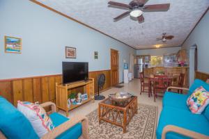 Roatan Ocean View - ground floor apts