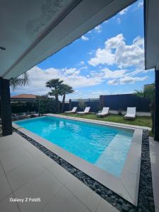 Villas Spacieuse Villa avec piscine : photos des chambres