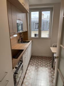 Appartements Quiet and elegant apartment with Eiffel Tower view : photos des chambres