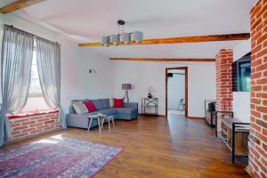 Апартаменты Georgian Sun, мансарда в центре города