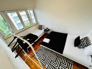 The Crespo House - NO 5F - Central Two-Bedroom Apartment