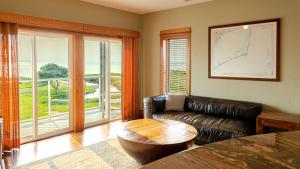 The Planet - Waterfront 3-Bedroom, 3-Bathroom Penthouse Suite at REAL Watersports