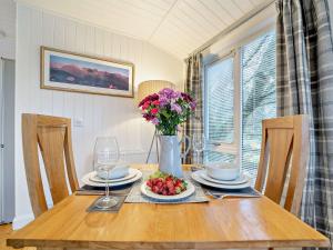 1 Bed in Langbank 73846
