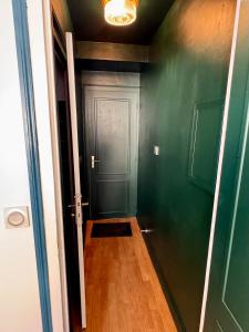 Appartements Le Studio du Coq - Proche du Zoo de Beauval et des chateaux : photos des chambres